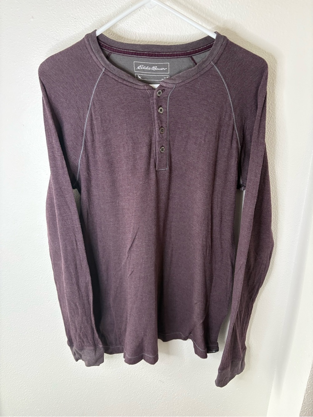 Eddie Bauer Men's Long-Sleeve Henley in Plum - M